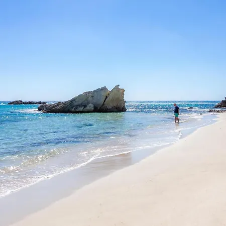 Casa Laura アパート カラ・ラトハダ