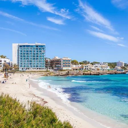 Casa Laura * كالا راتخاذا