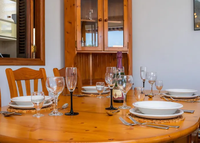 Casa Laura 아파트 칼라 라트자다